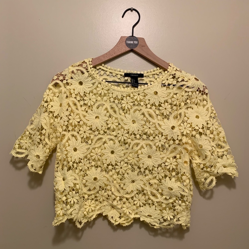 FOREVER 21 lace top